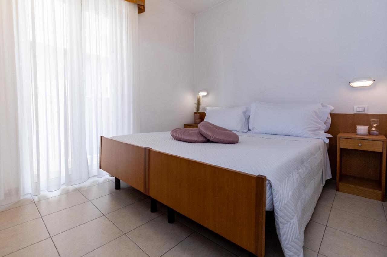 Hotel Alfonsina Riccione Exteriör bild